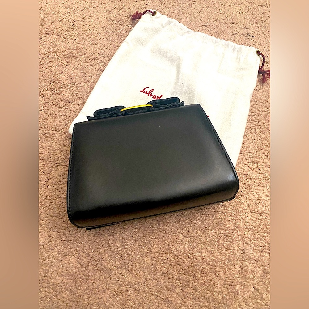 Salvatore Ferragamo Mini Clutch Bag Vara Black Leather AQ216247